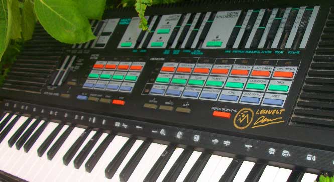 yamaha-pss-570-fm-synthesizer